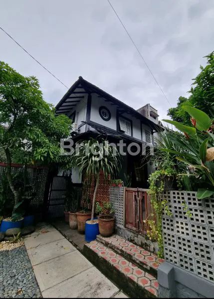 image RUMAH NUANSA JEPANG DI SENTUL CITY (1)