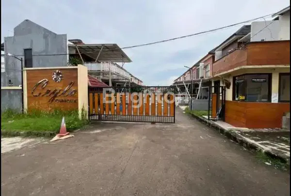 RUMAH CEYLA TOWN HOUSE CIPUTAT