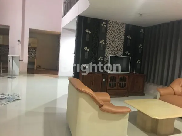 image RUMAH 2 LANTAI SURABAYA BARAT COCOK UTK EXPATRIAT (5)