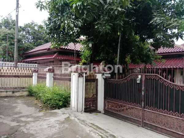 image RUMAH DENGAN LAHAN LUAS DI JATIBENING (2)