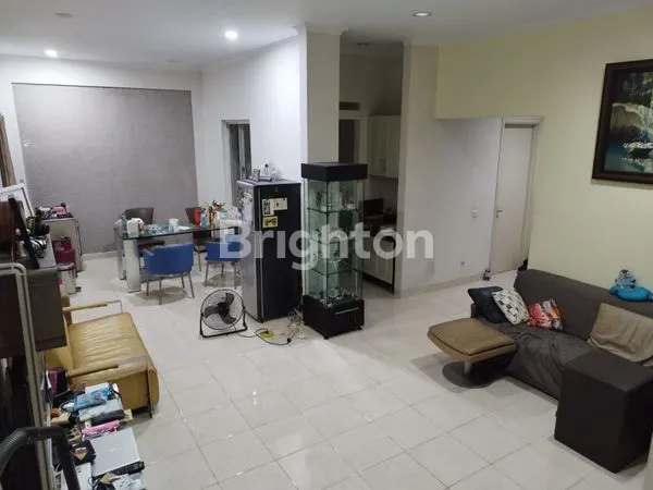 image RUMAH THE SPRING CLUSTER CANARY GADING SERPONG  (2)