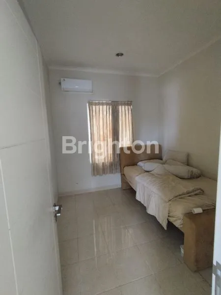 image RUMAH THE SPRING CLUSTER CANARY GADING SERPONG  (3)