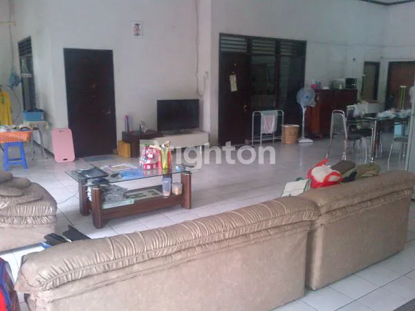 image GUDANG PREMIUM 1100M² + KANTOR 2 LANTAI DEKAT TERMINAL JOMBOR (3)