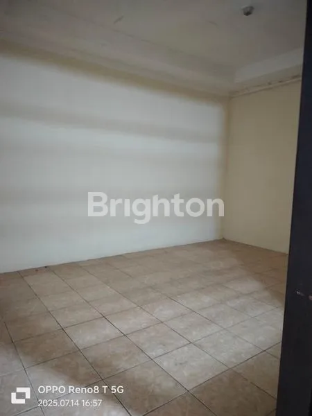 image RUMAH SIAP HUNI DI LOKASI STRATEGIS GROGOL PETAMBURAN,HARGA TERJANGKAU (4)