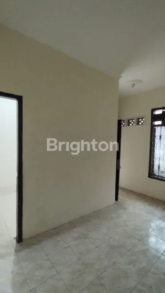 image RUMAH SIAP HUNI DI LOKASI STRATEGIS GROGOL PETAMBURAN,HARGA TERJANGKAU (7)