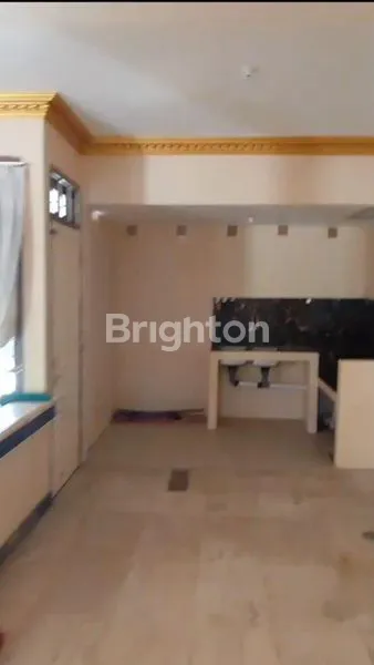 image RUMAH STRATEGIS DI JUAL (3)