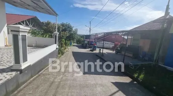 image RUMAH DI JUAL BESERTA ISI PERABOTNYA (2)