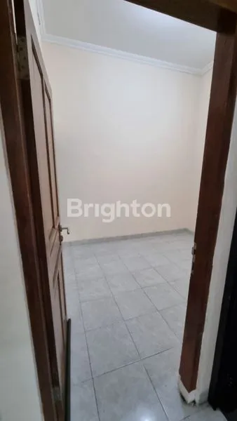 image RUMAH SIAP HUNI LINGKUNGAN PERUMAHAN LOKASI DEKAT MALL AMBARRUKMO PLAZA (6)