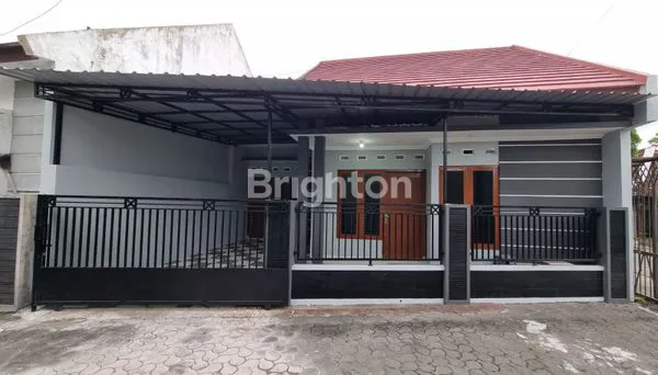 image RUMAH SIAP HUNI LINGKUNGAN PERUMAHAN LOKASI DEKAT MALL AMBARRUKMO PLAZA (1)