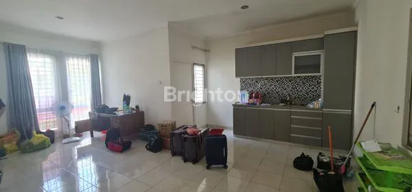 image RUMAH DI JUAL CEPAT (6)