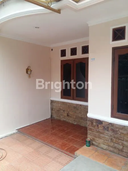 image VILLA MUTIARA SERPONG LT 60 LB 60 KT 3 KM 1  (5)