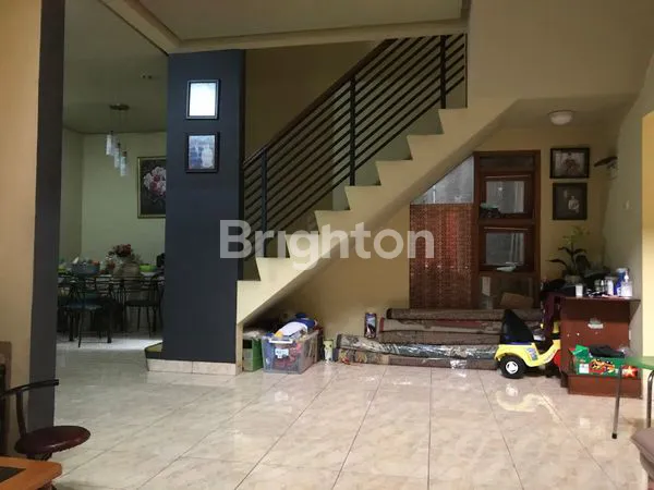 image RUMAH BAGUS SIAP HUNI ROW JALAN 1 MOBIL CIPINANG MUARA JAKARTA TIMUR (4)