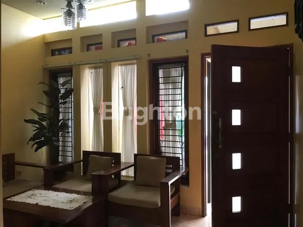 image RUMAH BAGUS SIAP HUNI ROW JALAN 1 MOBIL CIPINANG MUARA JAKARTA TIMUR (3)