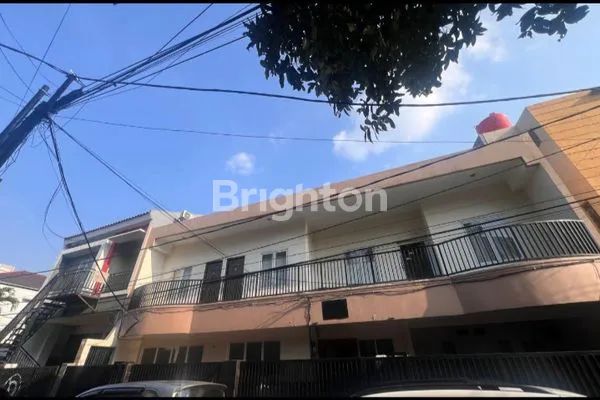 image JUAL CEPAT BANGUNAN KANTOR + KOST PETOJO (3)