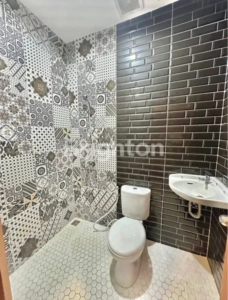 image RUMAH SEMI VILLA SIAP HUNI DI TUKAD BILOK DEKAT SANUR (8)