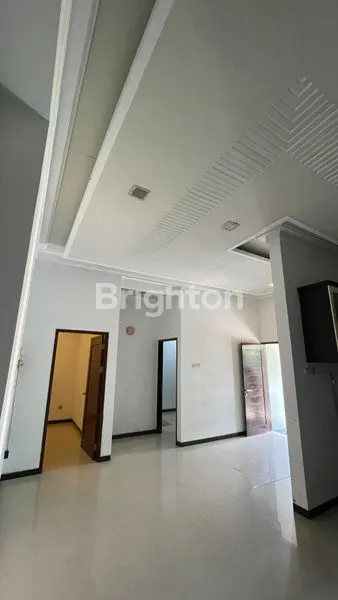 image RUMAH MEWAH TIPE HOOK (5)