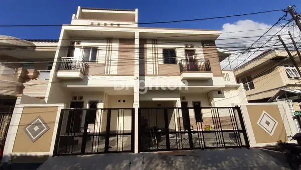 image RUMAH BARU HUKE DURI KEPA 8X13 2½LT ROW 2 MOBIL (2)