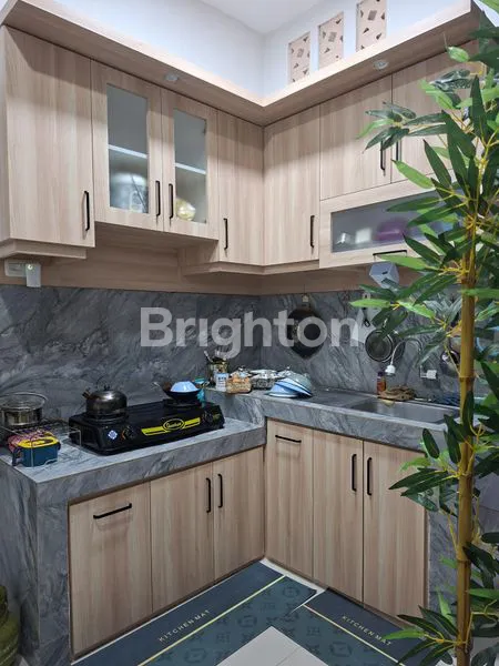 image RUMAH 2 LANTAI SIAP HUNI PERUMNAS DEPOK TIMUR (3)