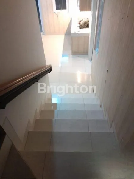 image TURUN HARGA RUMAH HOOK SEVILLA BSD (8)