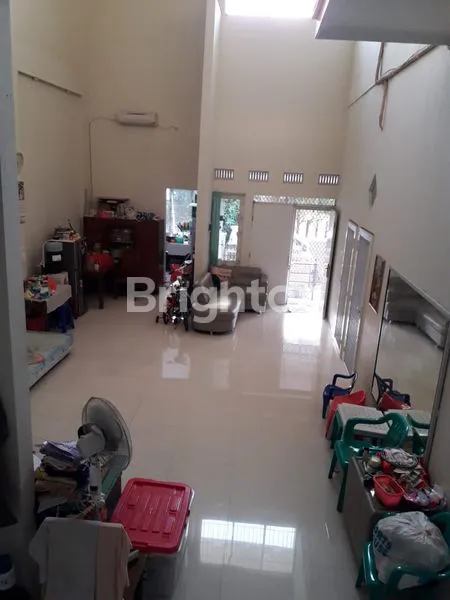 image RUMAH STRATEGIS DI KOMPLEK PERUMAHAN SEMARANG BARAT (7)