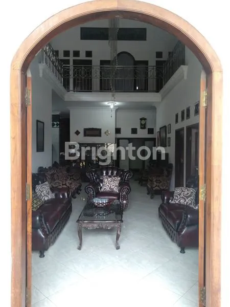 image RUMAH 2 LANTAI WONOKROMO (2)