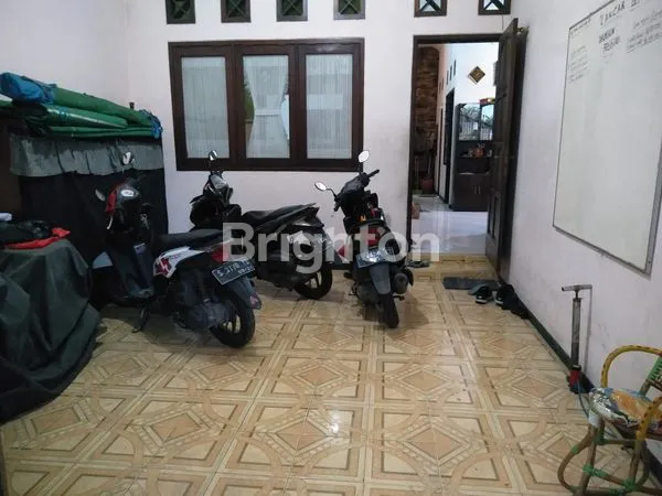 image RUMAH 2 LANTAI WONOKROMO (3)