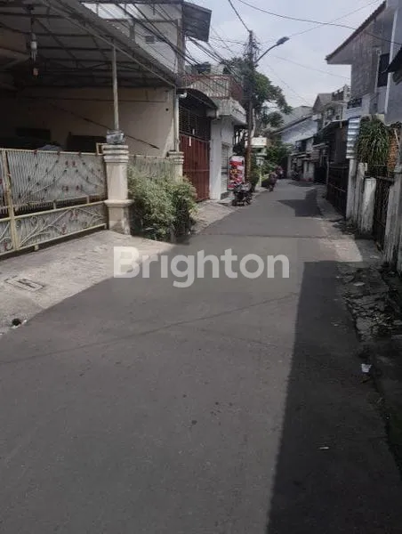 image RUMAH BANGUNAN LAMA 1 1/2 LANTAI KEMANGGISAN (4)