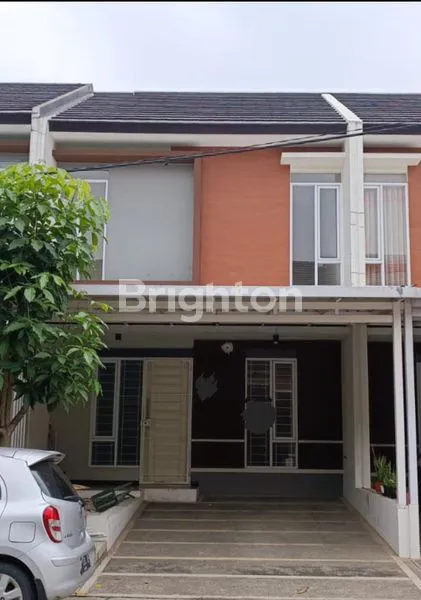 TAMAN KOPO INDAH 5 CLUSTER RUMAH 2 LANTAI DIKONTRAKAN SIAP HUNI RP. 60JT/TH KT 3+1  KM 3, LOKASI AMAN, DEKAT TALENTA  SCHOOL, DEKAT RS. UKM, DEKAT PINTU TOL MARGA ASIH