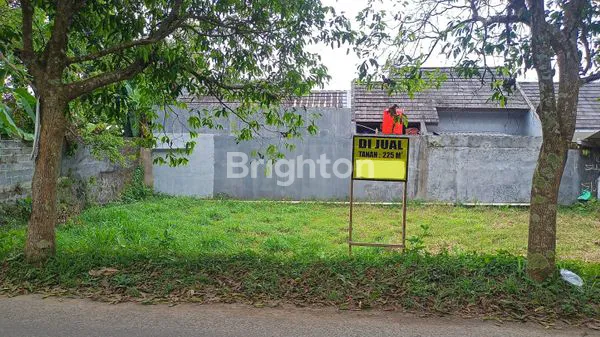 TANAH SIAP BANGUN DI LINGKUNGAN PERUMAHAN YANG ASRI
