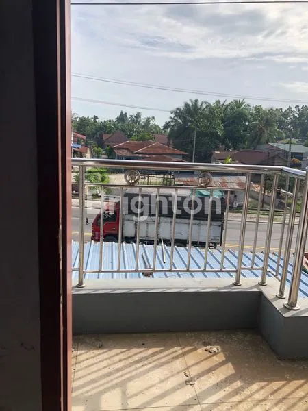 image DISEWAKAN RUKO 2 PINTU 2,5 LANTAI BEKAS KLINIK (2)