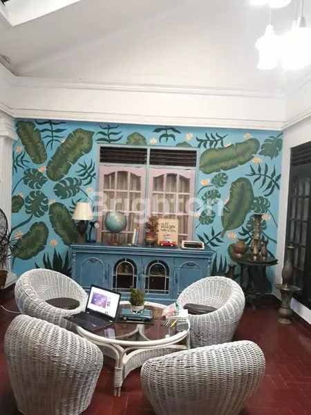 image RUMAH MEWAH SIAP HUNI DI TAMAN MINI JAKARTA TIMUR (2)