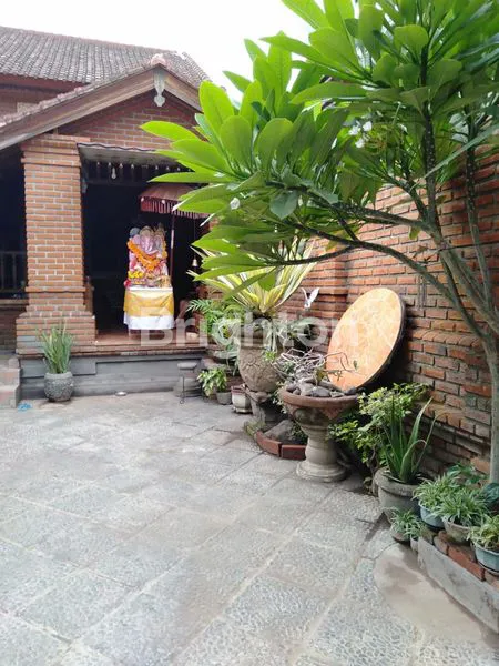 image RUMAH MINIMALIS ELEGAN DAN NYAMAN DIPUSAT KOTA SINGARAJA (2)