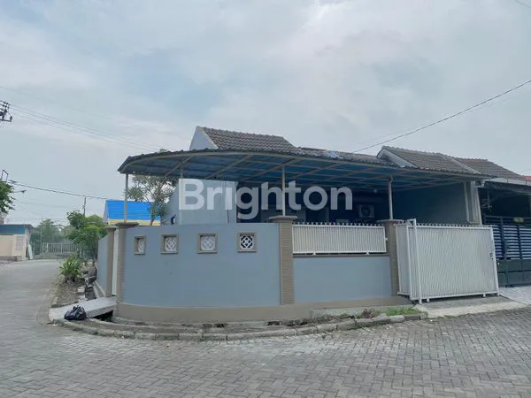 image RUMAH MANIS HOEK, DI TANJUNGAN, DRIYOREJO, GRESIK (3)