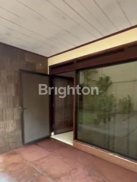 Gambar Property DI JUAL RUMAH MEWAH DI MANGGA BESAR