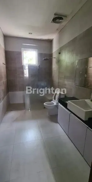 image TURUN HARGA RUMAH HOOK DARMO PERMAI (7)