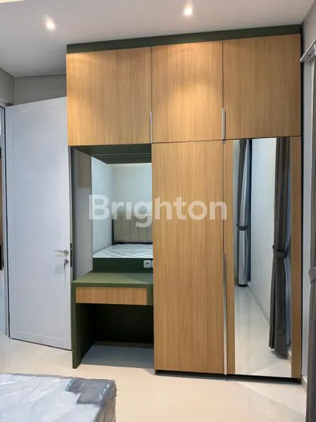 image RUMAH 2 LANTAI FULLY FURNISHED MINIMALIS MODERN DENGAN PAGAR TEMBOK & PINTU GERBANG BAJA (4)