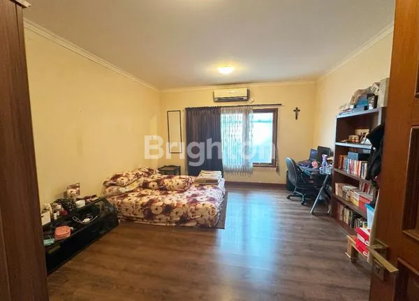 image RUMAH MEWAH 2 LANTAI SEMI FURNISH DI PERMATA AYU, LIPPO KARAWACI (2)