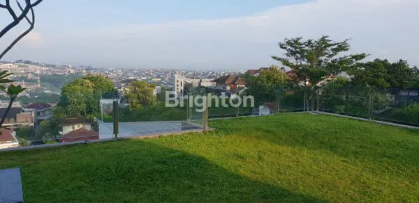 image RUMAH MEWAH FULL FURNISHED SIAP PAKAI DI DAERAH CANDI SEMARANG ATAS (2)