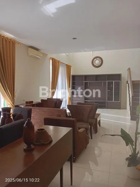 image RUMAH MEWAH 5KT FULLY FURNISHED DI CITRASUN GARDEN (3)