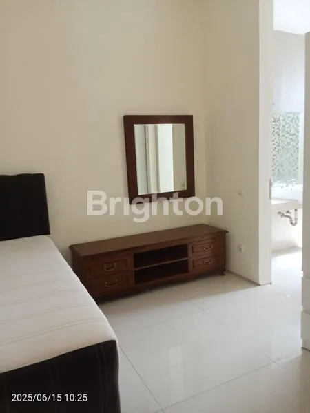 image RUMAH MEWAH 5KT FULLY FURNISHED DI CITRASUN GARDEN (6)