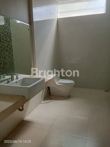 image RUMAH MEWAH 5KT FULLY FURNISHED DI CITRASUN GARDEN (7)