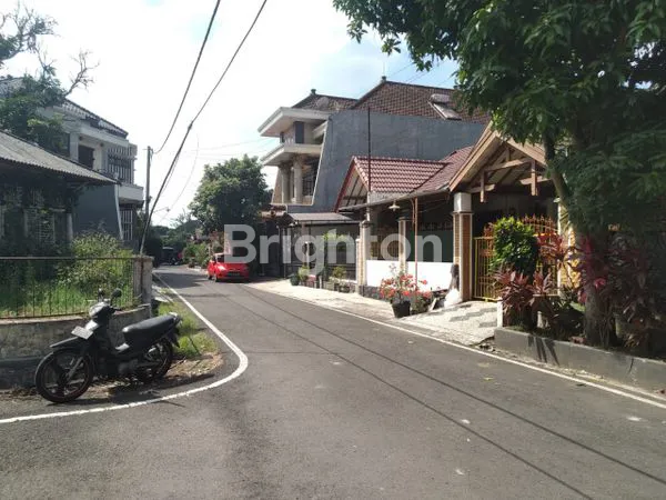 image DIJUAL RUMAH SIAP HUNI LOKASI STRATEGIS PERUMAHAN SAWOJAJAR – MALANG. (3)