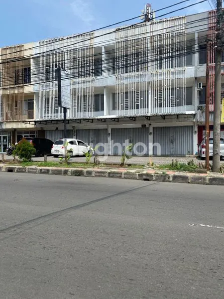 RUKO GANDENG 4 UNIT DI TENGAH KOTA