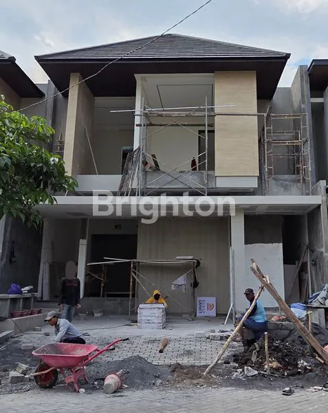 Gambar Property RUMAH MEWAH 2 LANTAI SIAP HUNI DI WOODLAND CITRALAND SURABAYA
