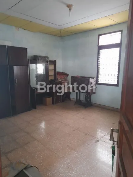 image RUMAH 2 LANTAI STRATEGIS DI JL. GENDING, DEKAT FASILITAS UMUM (2)