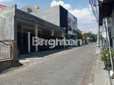 image HOT INVESTASI RUMAH KOS DI SURABAYA BARAT BERDEKATAN DENGAN KAMPUS UNESA, PAKUWON MALL DAN CITRALAND (3)