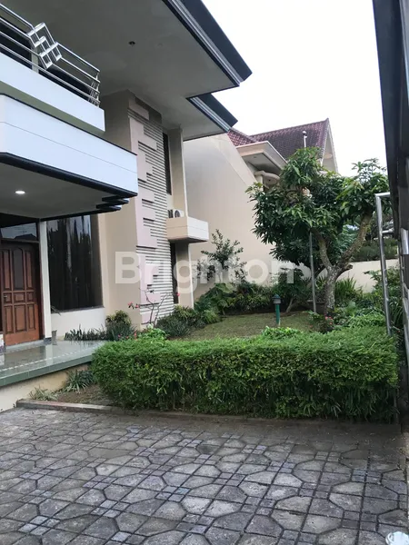 image RUMAH 2 LANTAI DI ARAYA JALAN KEMBAR PERUM BLIMBING INDAH (3)