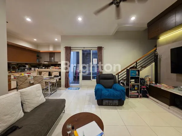 RUMAH RENOV ,THE SPRINGS, SUMMARECON SERPONG