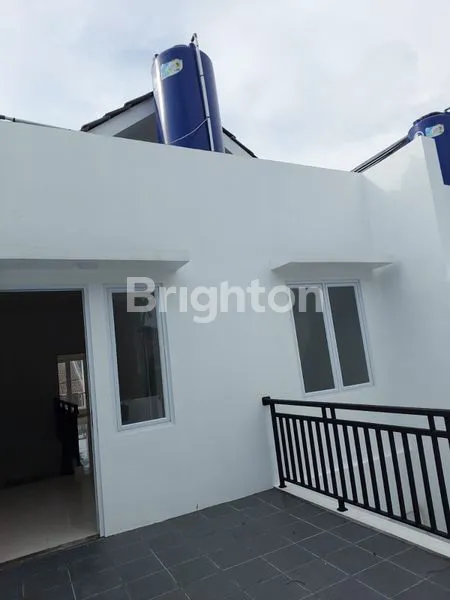 image RUMAH MEWAH 2 LANTAI BEBAS BANJIR DEKAT KAMPUS DI MERUYA JAKARTA BARAT (5)