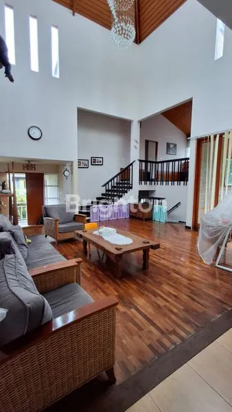 image VILA DI KLUB BUNGA REGENCY KOTA BATU (3)